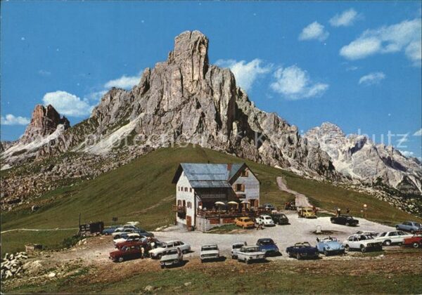 Dolomiti Rifugio Passo Giau