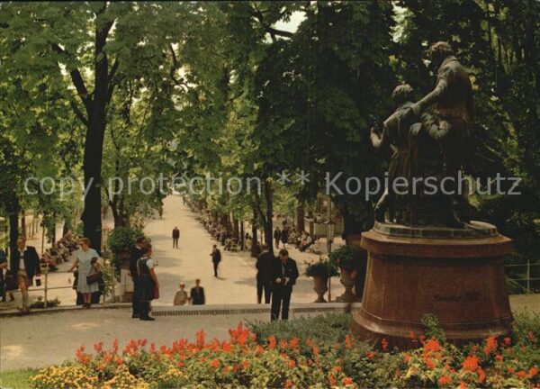 Baden Wien Lanner-Strauß-Denkmal mit Kurpark