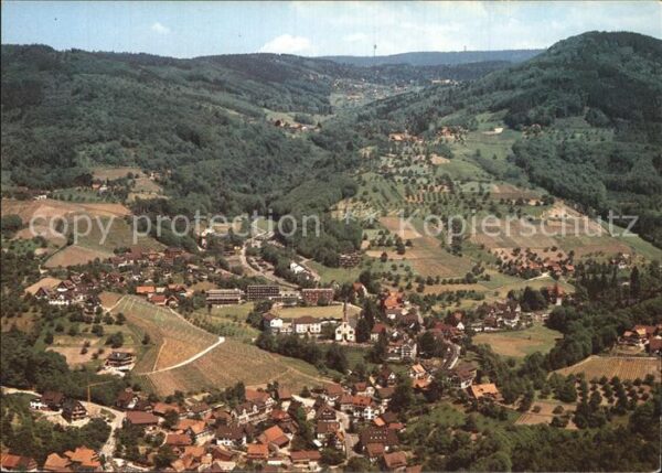 Sasbachwalden Fliegeraufnahme Blumen- und Weindorf