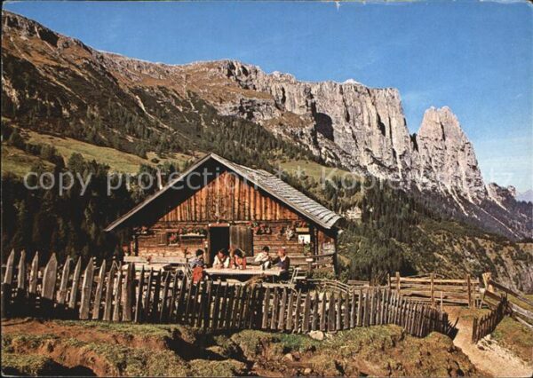 Seiseralm Chiemgau Saltnerhütte mit Schlern