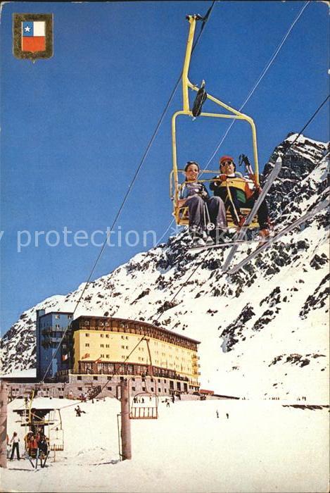 Portillo Hotel y andarivel del Plateau Berghotel