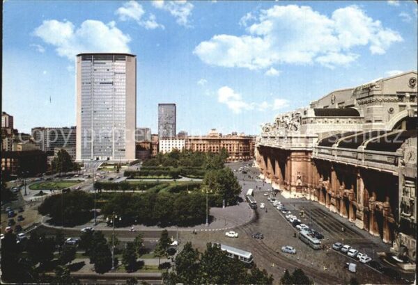 Milano Stazione Centrale e Grattacielo Pirelli