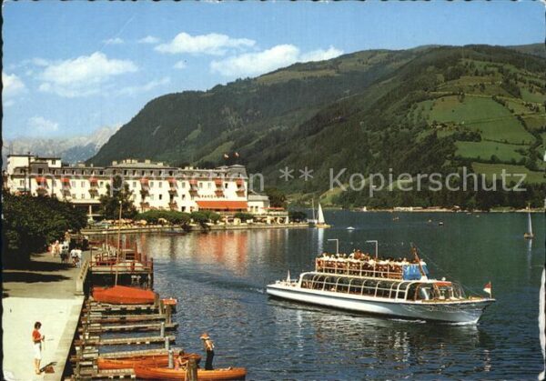 Zell See Uferpromenade Ausflugsdampfer Grand Hot