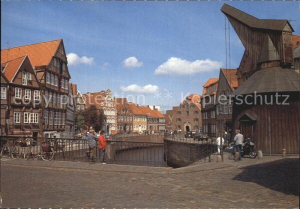 Stade Niederelbe Historischer Kran am alten Hafen