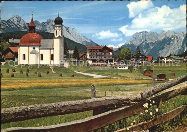 Seefeld Tirol Kirche Blick gegen Wetterstein und Karw