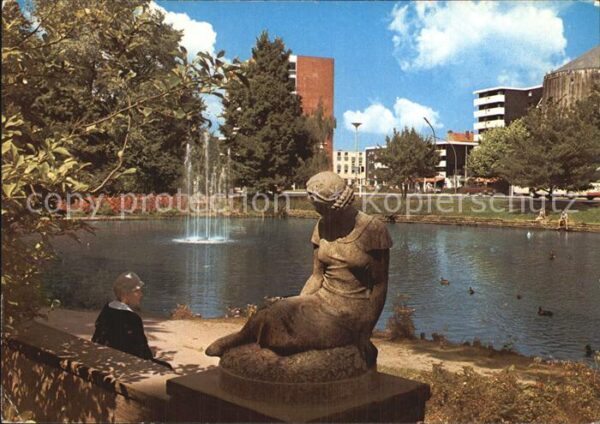 Wilhelmshaven Kurpark Teich Skulptur