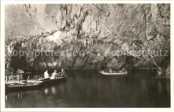 Hoehlen Caves Grottes Han-sur-Lesse Lac d_Embarquement