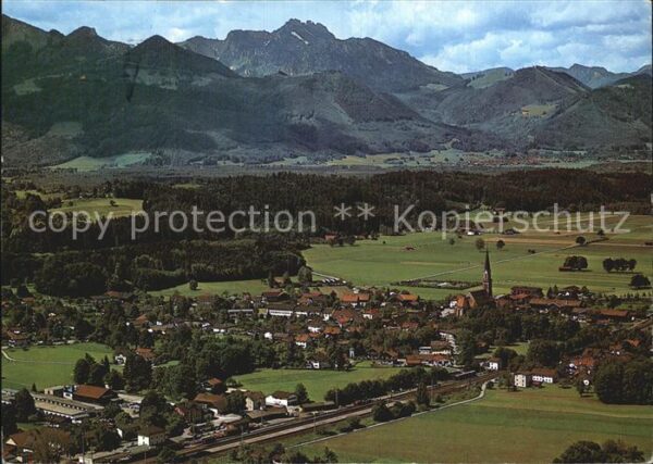 Uebersee Fliegeraufnahme mit Kampenwand