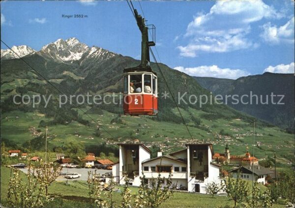 Dorf Tirol Talstation Seilbahn