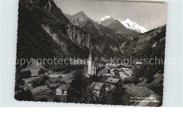Heiligenblut Kaernten Teilansicht mit Grossglockner
