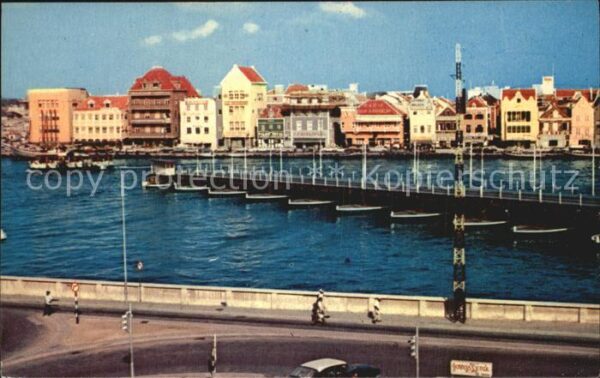 Curacao Niederlaendische Antillen Pantoon bridge Queen Emma Buildings fac