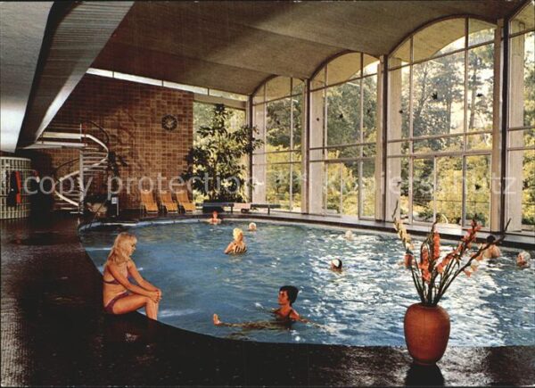 Badenweiler Schwimmhalle im Markgrafenbad