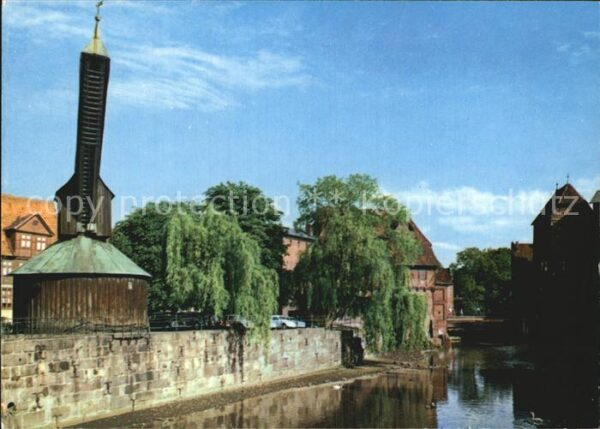 Lueneburg Ilmenau mit altem Kran