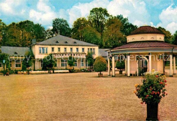 Bad Meinberg Quellentempel und Wandelhalle Brunnenpl