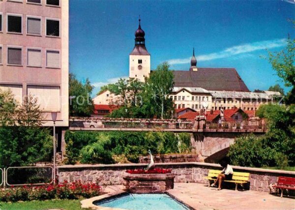 Regen Brücke Kirche Brunnen