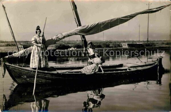 Valencia Valenciana Tipos Regionales en la Albufera
