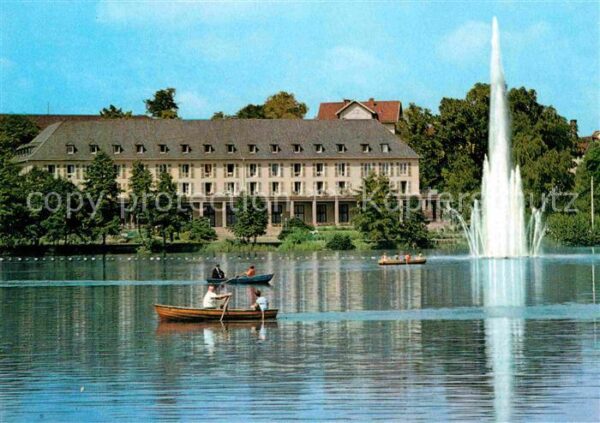 Bad Salzungen Kurhaus am Burgsee Fontäne Bootfahren