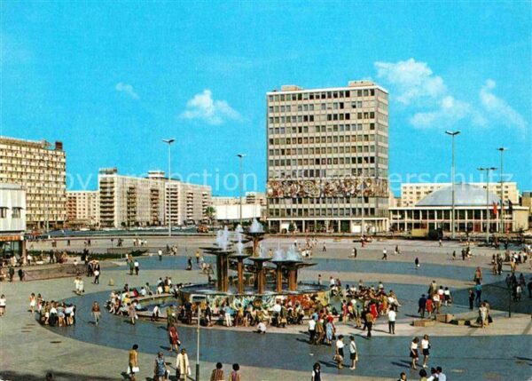 Berlin Alexanderplatz mit Haus des Lehrers und