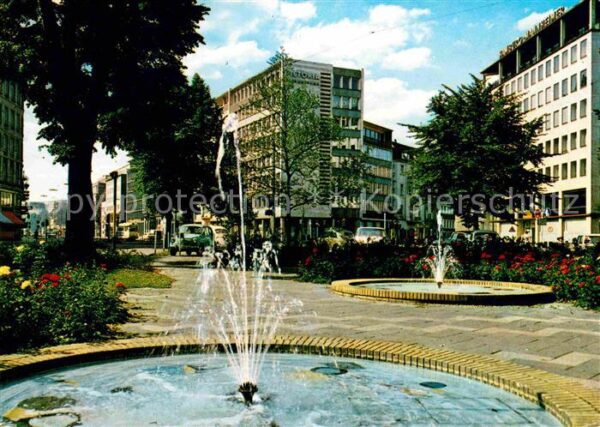 Koeln Rhein Kaiser Wilhelm Ring Springbrunnen