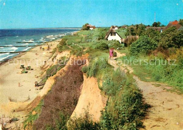 Ahrenshoop Ostseebad Strand mit Steilküste