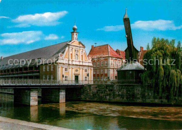 Lueneburg Altes Kaufhaus Kran