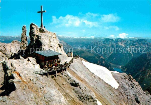 Monte Cristallo Capanna G Lorenzi alla Forcella Staunie