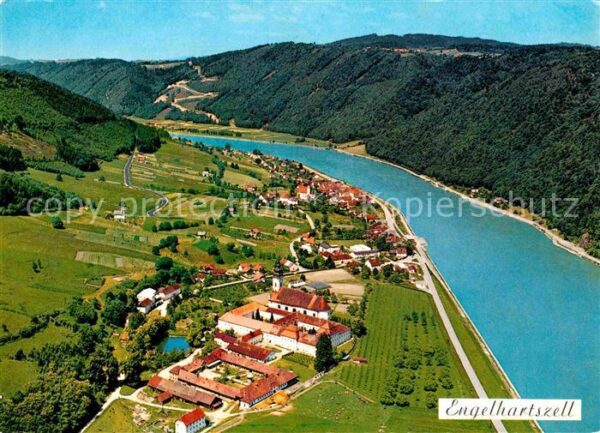 Engelhartszell Donau Oberoesterreich Trappistenkloster Engelzell Fliegeraufn