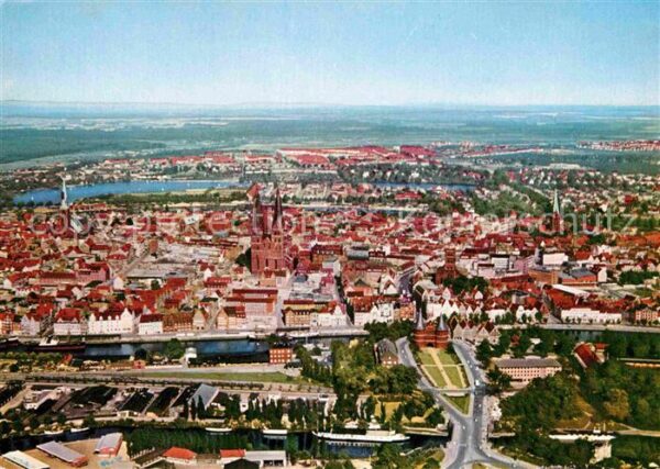 Luebeck Hansestadt Fliegeraufnahme