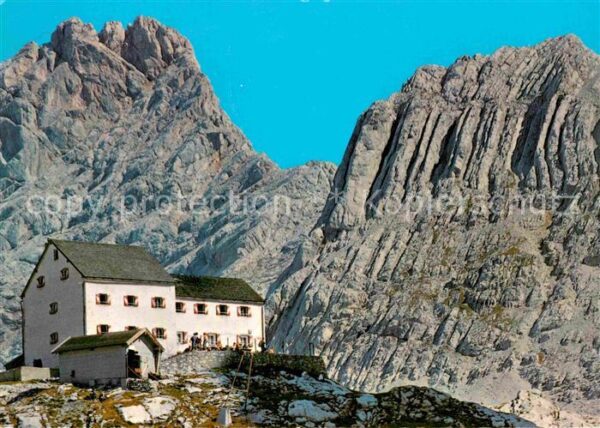 Riemannhaus gegen Schönfeldspitze Wurmkopf Steinern