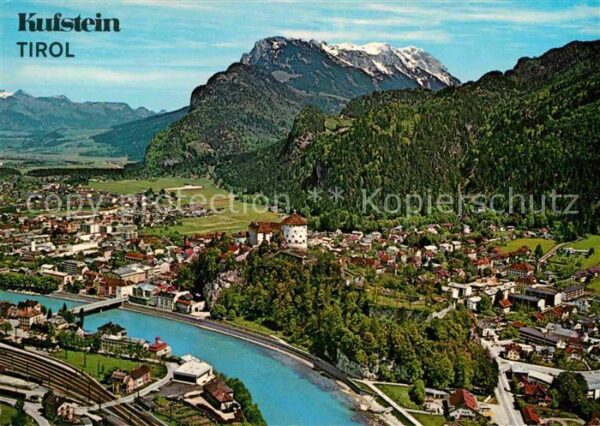 Kufstein Tirol Alpenstadt mit historischer Festung Alp