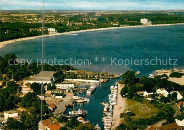 Niendorf Timmendorfer Strand Ostseeheilbad Hafen Fliegeraufnahme