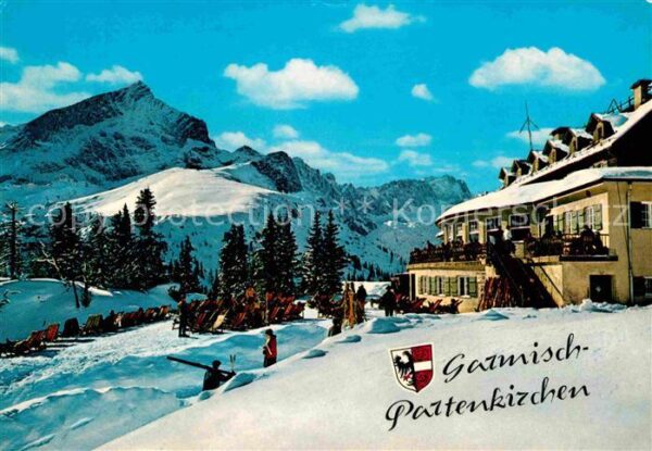 Garmisch-Partenkirchen Kreuzeckhaus mit Zugspitzgruppe