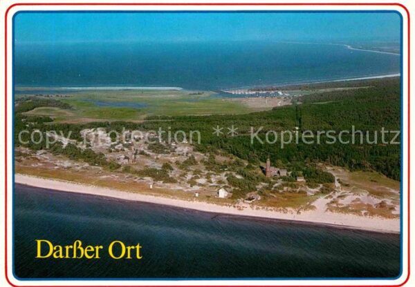 Darss Region Ostsee Fliegeraufnahme mit Leuchtturm Strand