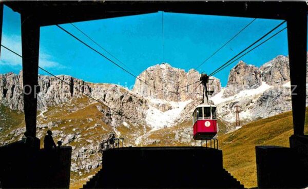 Seilbahn Dolomiti Passo Pordoi
