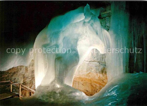 Hoehlen Caves Grottes Dachstein-Rieseneishöhle Eingang Gralsb