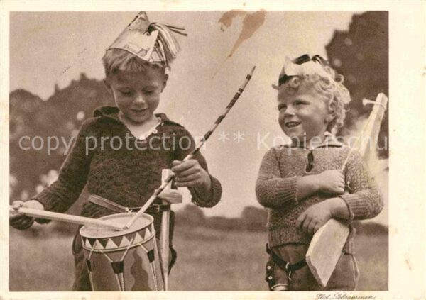 Kinder Child Enfants Trommel Deutsches Frauenwerk Mütterdien