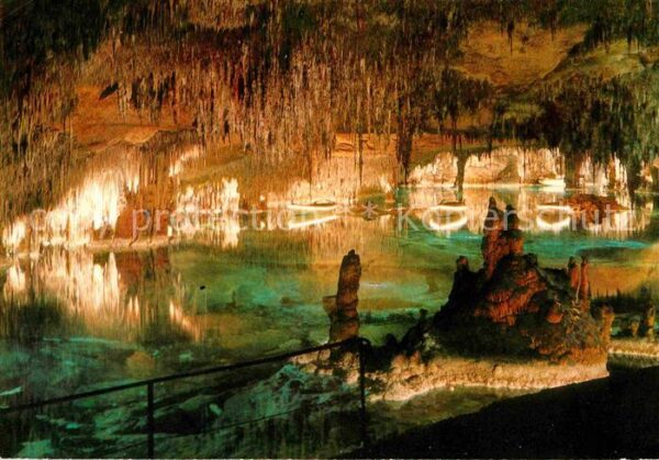 Hoehlen Caves Grottes Cuevas del Drach Porto Cristo Mallorca