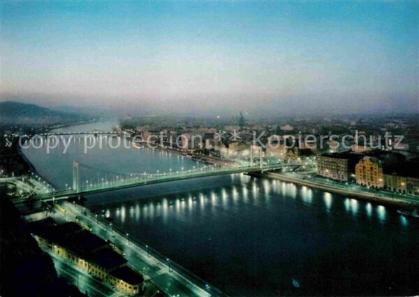 Budapest Donaupartie bei Nacht