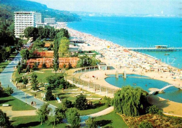 Slatni Pjasazi Strand Promenade