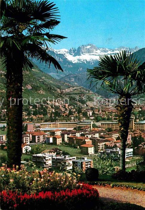 Bozen Suedtirol Panorama Blick gegen Rosengarten Dolomi