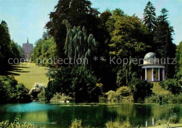 Wilhelmshoehe Kassel Bergpark Schwanenteich Pavillon Blick z