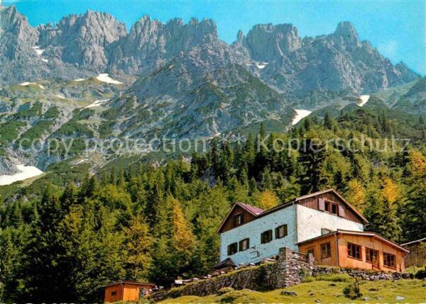 Gaudeamushuette mit Törlspitzen Wilder Kaiser