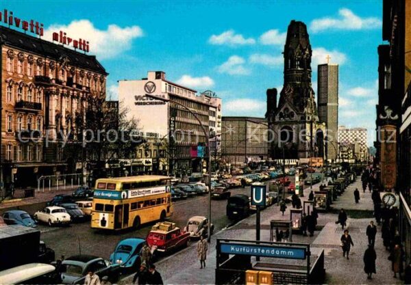 Berlin Kurfürstendamm mit alter und neuer Kais