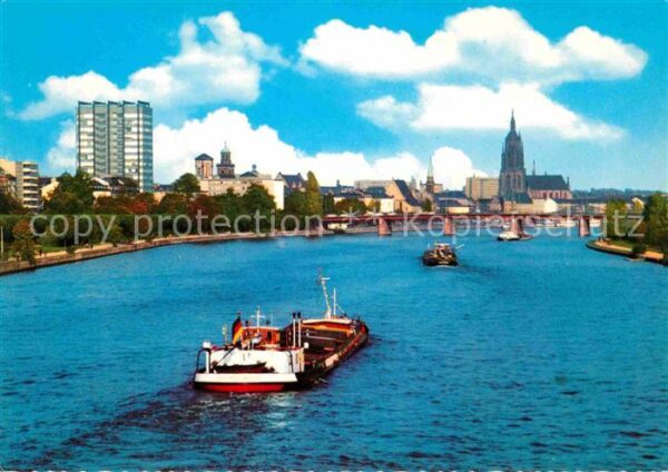 Frankfurt Main Mainpartie Frachtkähne