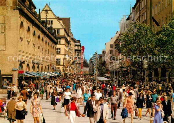 Muenchen Fussgängerzone Neuhauserstrasse