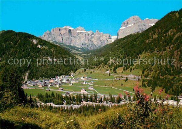 Canazei Panorama Sellagruppe Pordoistrasse