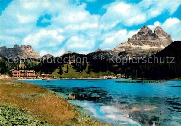Lago di Misurina con le Tre Cime di Lavaredo