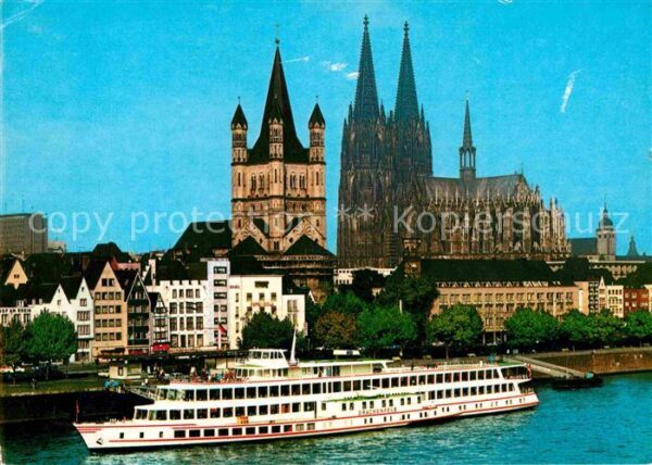 Motorschiffe MS Drachenfels Köln Rheinfront Dom