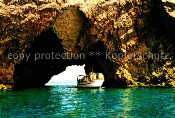 Hoehlen Caves Grottes Küste Spanien