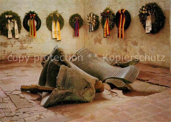 Kirchenglocke Churchbell Cloche Eglise Lübeck Marienkirche 1942 zerstörte Gloc
